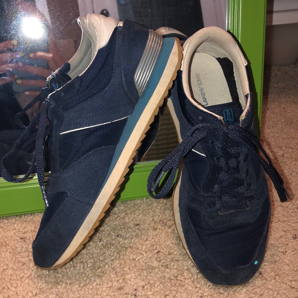 Land’s End tennis shoes